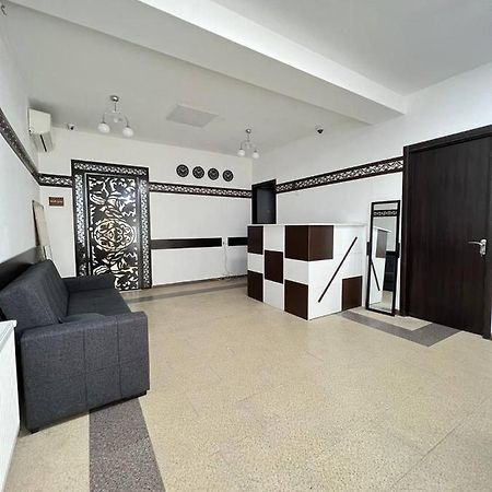 "Modeli" Hostel Тбилиси Экстерьер фото