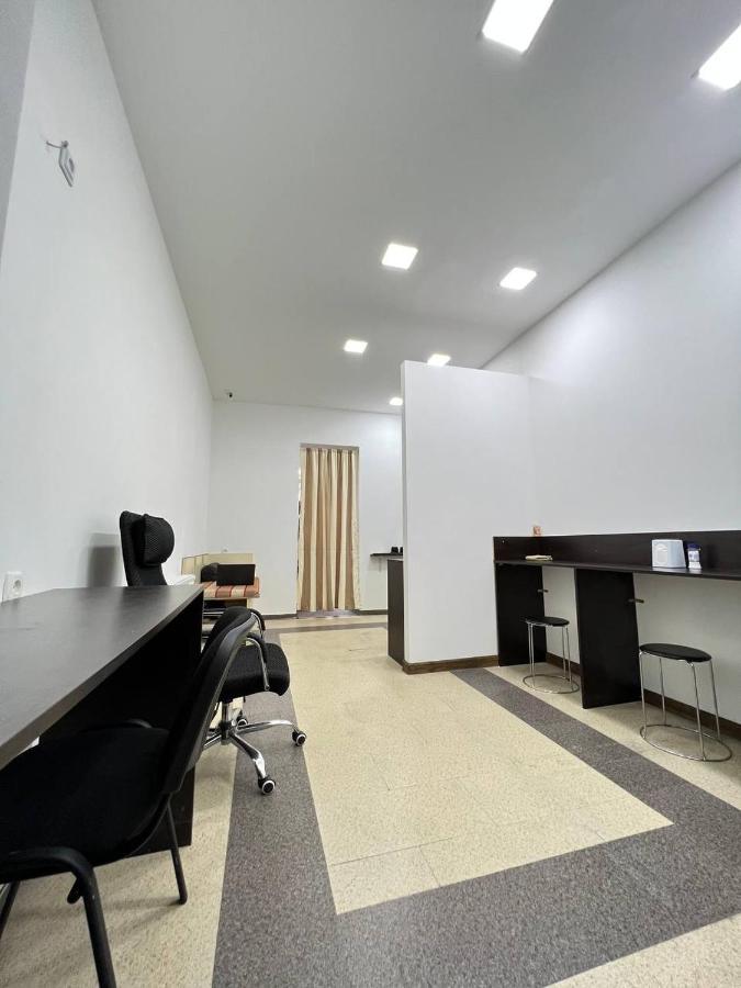 "Modeli" Hostel Тбилиси Экстерьер фото
